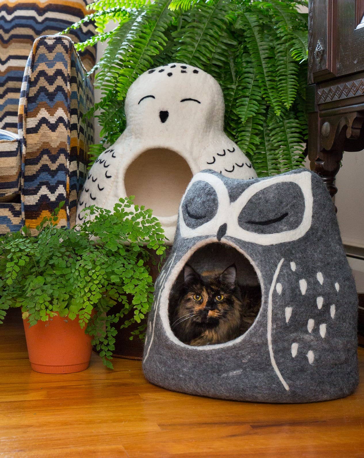 Owl Wool Pet Cave: Snowy